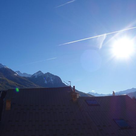Chez Petit Louis- Appart Centre Ville Jusqu'A 6 Personnes Briancon  Luaran gambar
