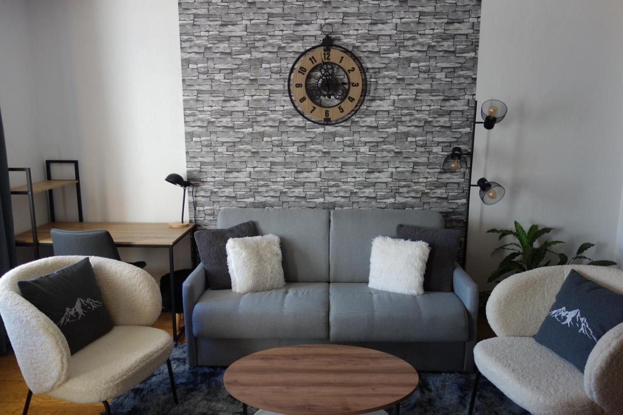 Chez Petit Louis- Appart Centre Ville Jusqu'A 6 Personnes Briancon  Luaran gambar