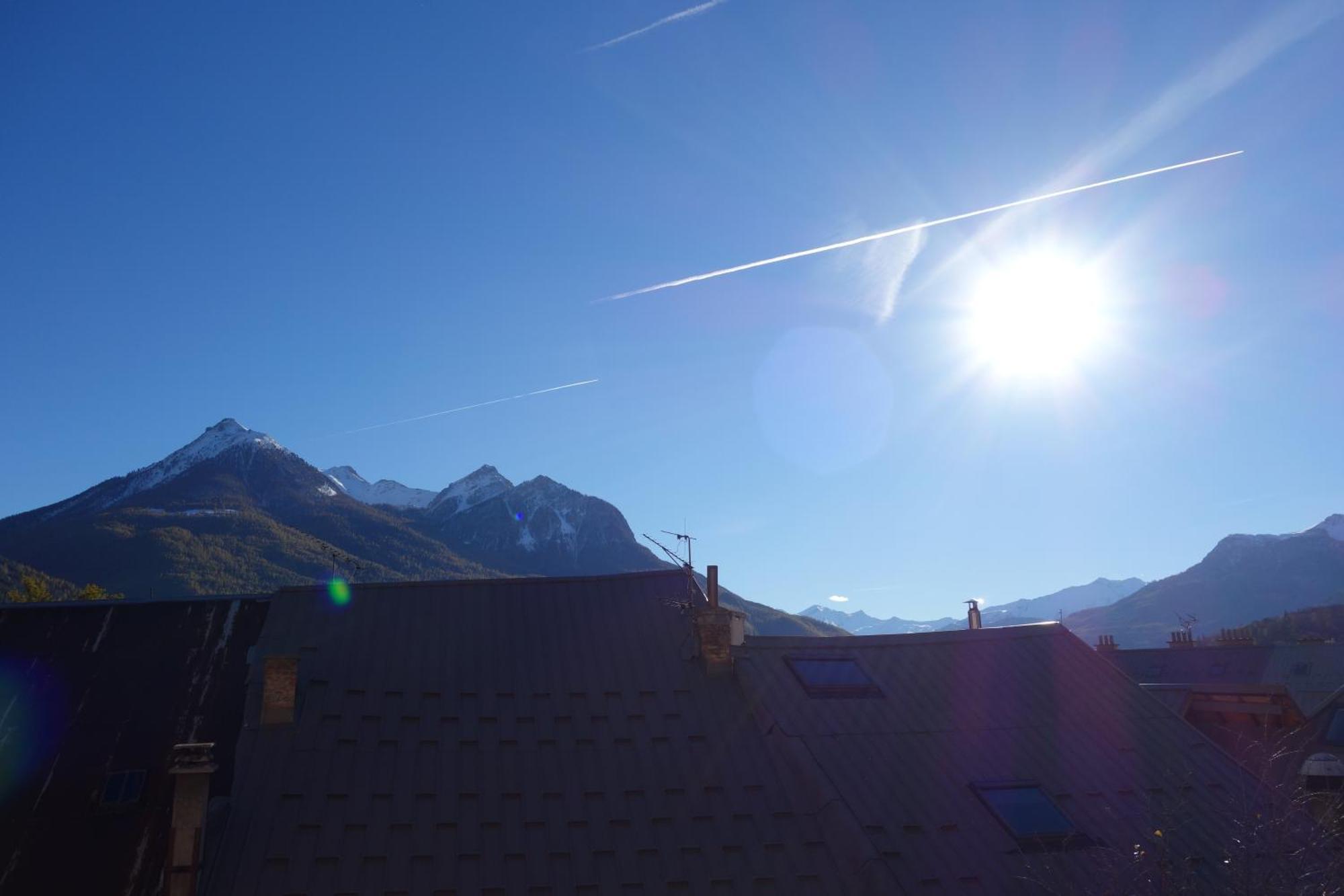 Chez Petit Louis- Appart Centre Ville Jusqu'A 6 Personnes Briancon  Luaran gambar